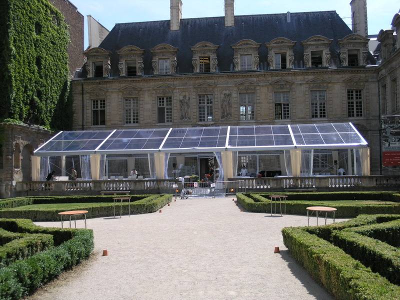 chapiteau cristal face au château partout en France 