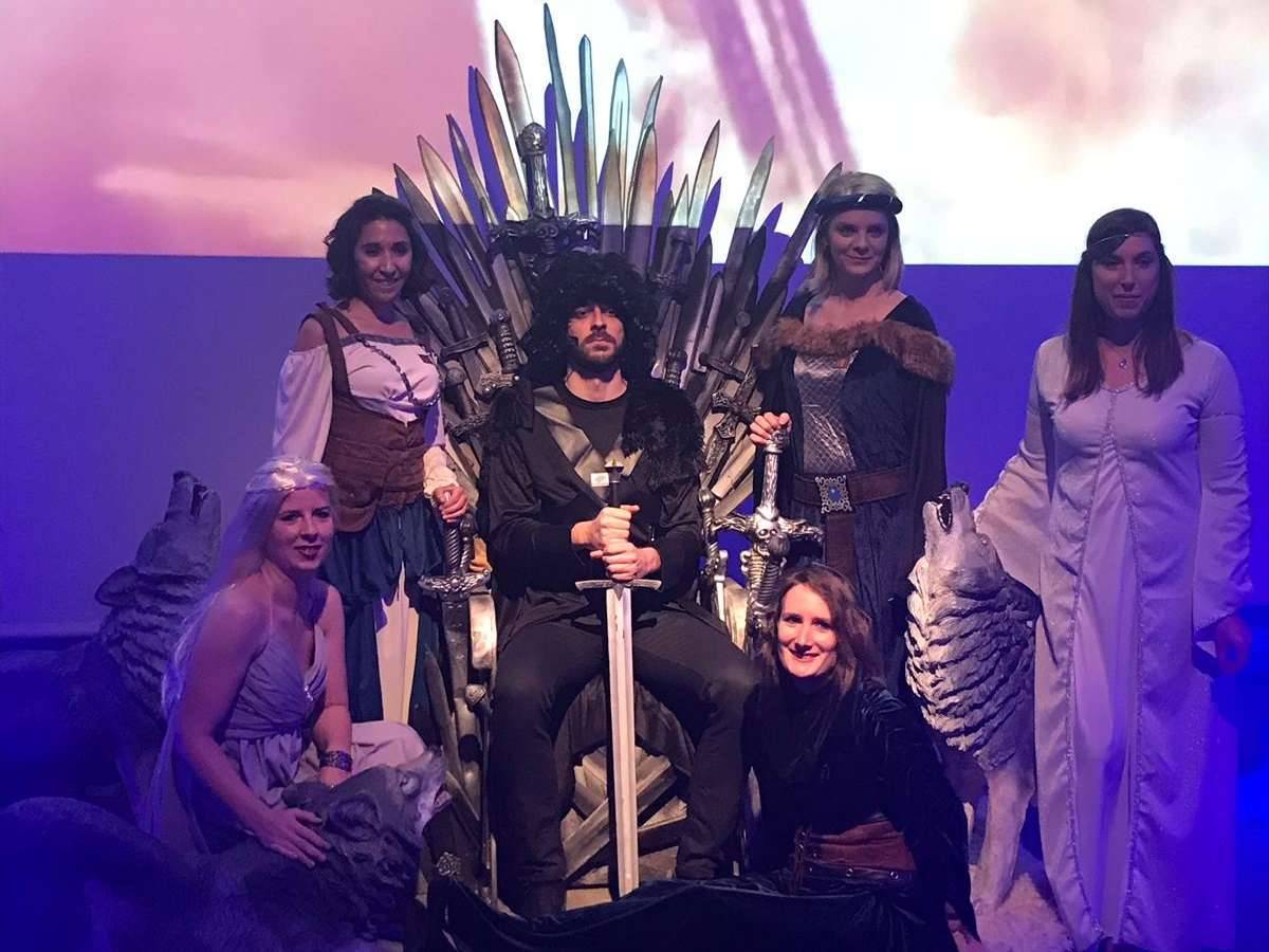 Location de décors Game of Thrones sur Lille, Paris, Lyon, Bordeaux ....