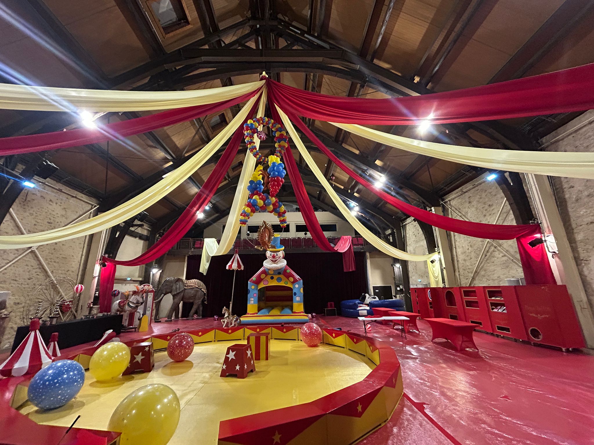 Location de décoration Cirque